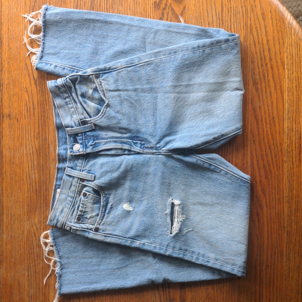 Levis 501 skinny size 24